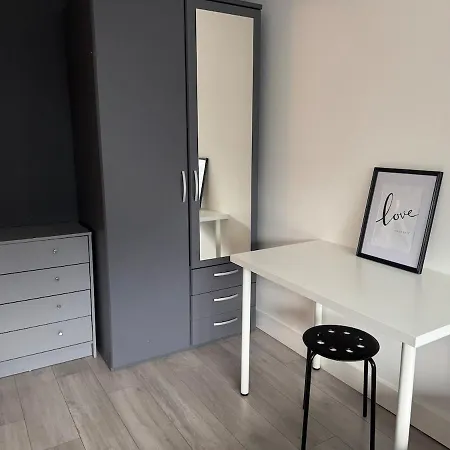 度假居 Modern 4 Bed House Close To Centre