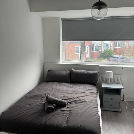 度假居 Modern 4 Bed House Close To Centre